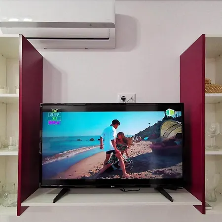 Violet Apartment-brilliant Constanţa