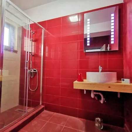 Violet Apartment-brilliant Apartmán Constanţa